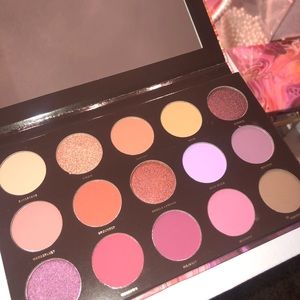 Hipdot Makeup Palette. Brand NEW!! Never used!
